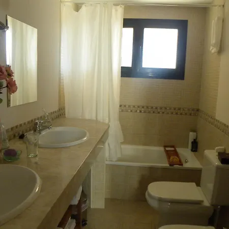 El Jardin De Gatos Caces